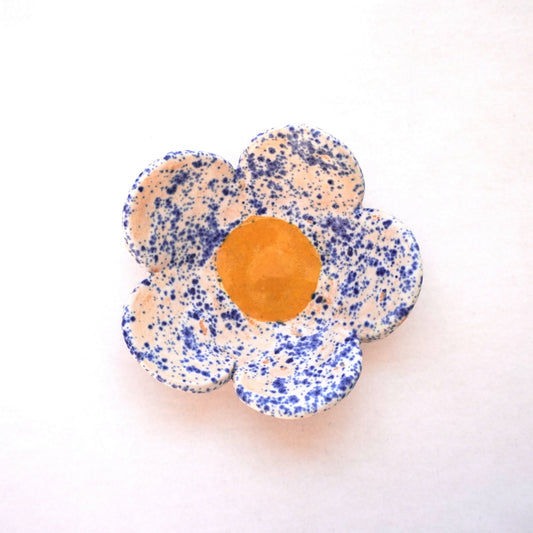 Daisy Trinket Dish (spotty)